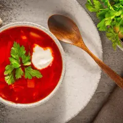 Jakie przyprawy do barszczu, by wydobyć jego wyjątkowy smak?