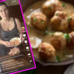Kobieta przygotowuje klopsiki w sosie, pokazując składniki. Tanie przepisy na obiad za 10 zł.