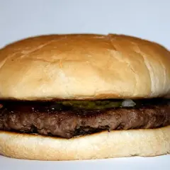 Jak przygotować idealny hamburger jak z McDonald's w domu?