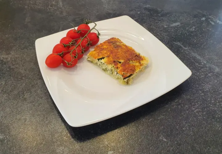 Szybka i prosta keto zapiekanka z cukinii, która zachwyci smakiem