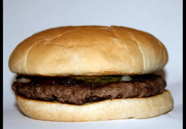Jak przygotować idealny hamburger jak z McDonald's w domu?