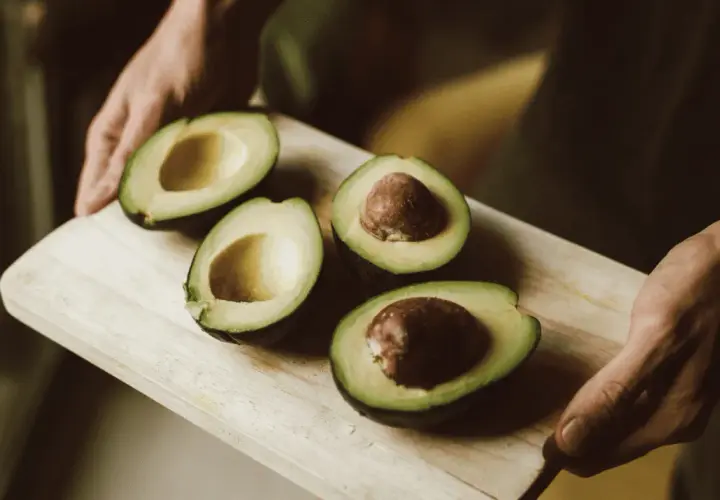 Jakie awokado do guacamole? Odkryj najlepszą odmianę i porady