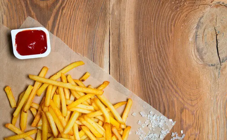 W jakiej temperaturze smażyć frytki we frytkownicy, aby były idealne?