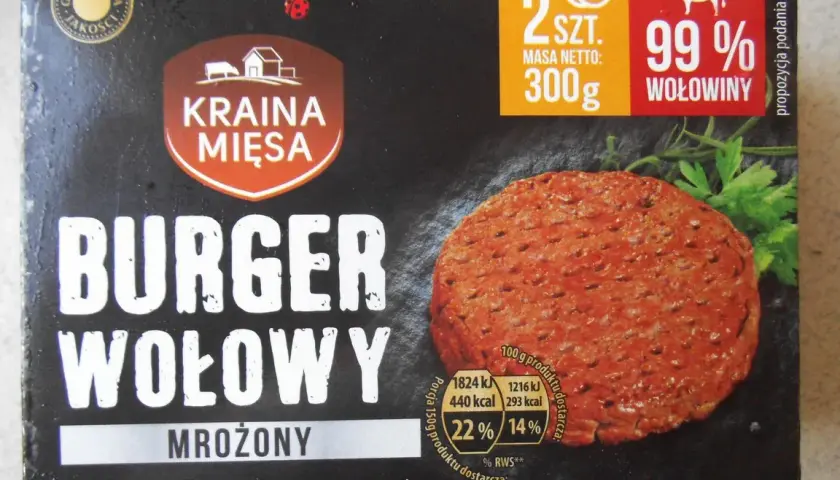 Jakie mięso wołowe na burgera wybrać, aby uniknąć suchych kotletów?