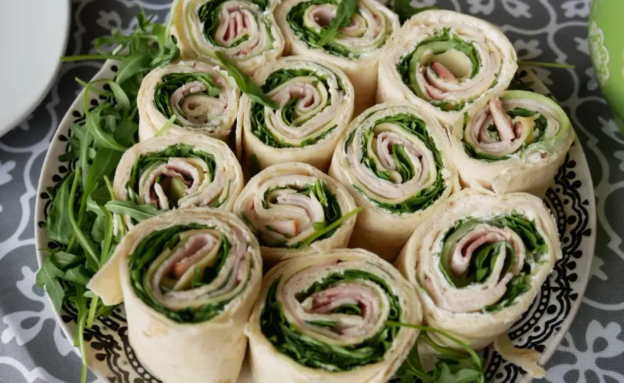 Roladki z tortilli z Almette - idealne na imprezę i do lunchboxa