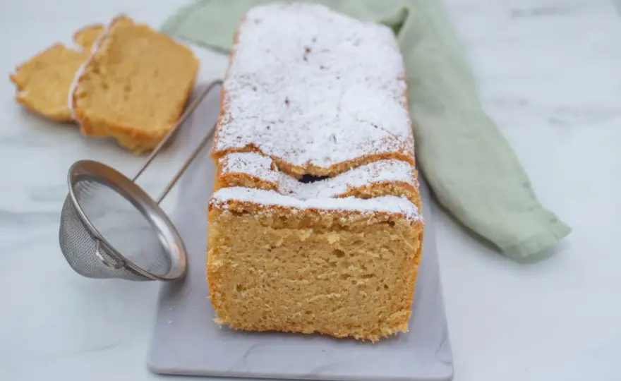 Ciasto keto z mąki migdałowej, które nie wychodzi suche