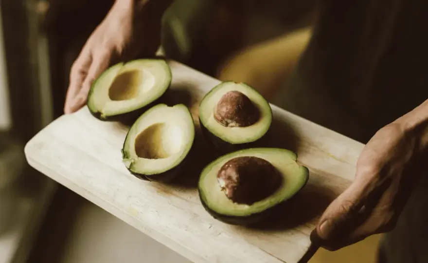 Jakie awokado do guacamole? Odkryj najlepszą odmianę i porady