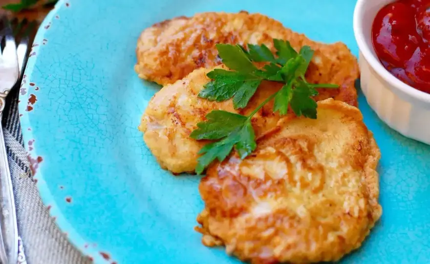 Schab po parysku - idealny kotlet? Przepis na soczyste mięso