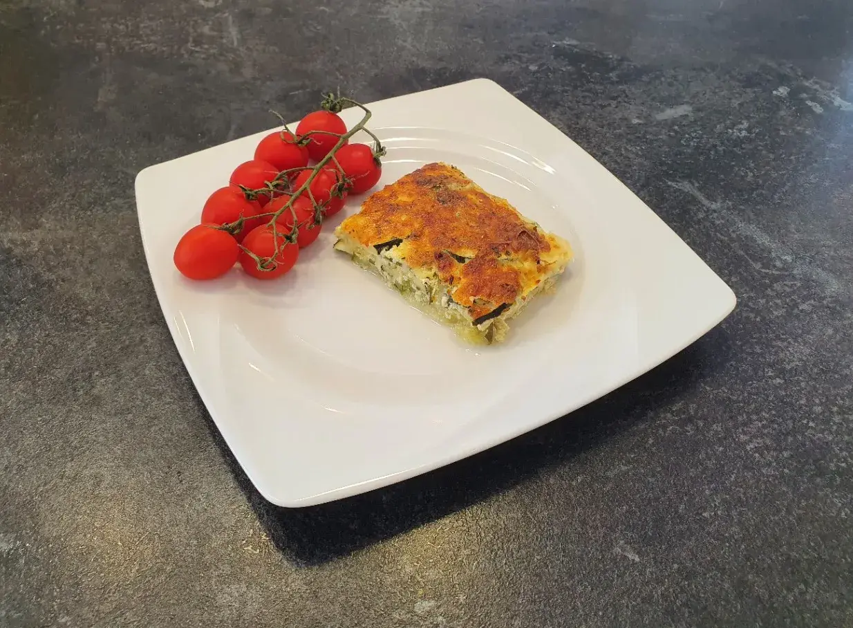 Szybka i prosta keto zapiekanka z cukinii, która zachwyci smakiem